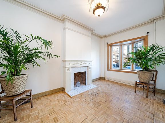 4th image of 267 1/2 Saint Pauls Ave