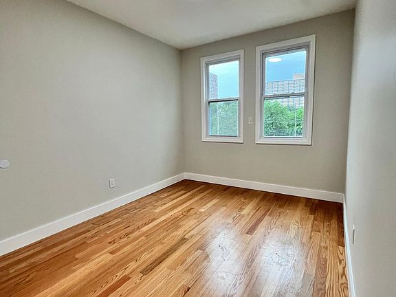 5th image of 667 Summit Ave #3