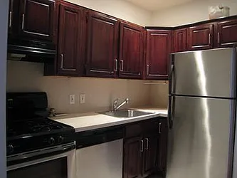 Rented by R New York