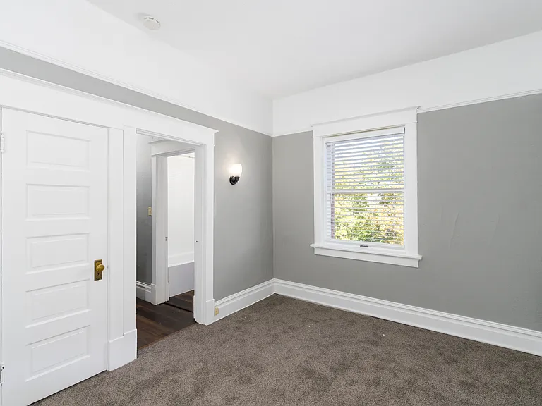 Marlboro Apartments — Photo 10