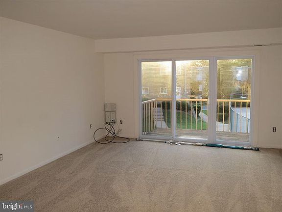3rd image of 3127 University Blvd W #3127D-8