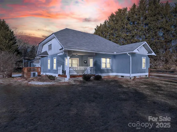 2307 Fruitland Rd, Hendersonville, NC 28792
