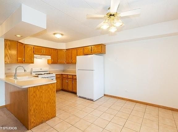 3rd image of 8695 W 111th St APT 1A