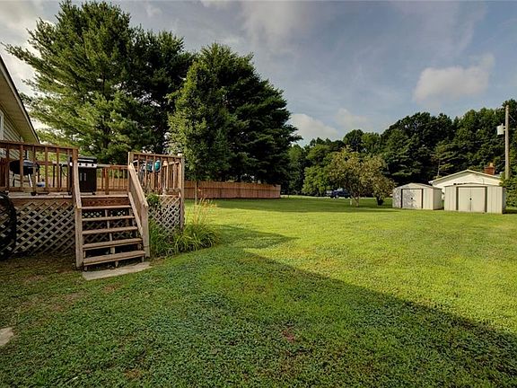 3rd image of 6738 Greenfield Ln