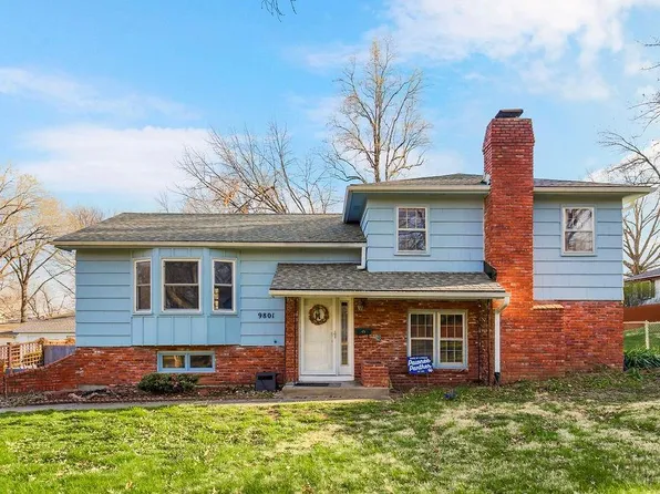 9801 W 92nd Ter, Overland Park, KS 66212