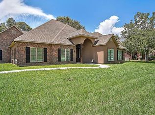 18390 Honeysuckle Dr, Ponchatoula, LA 70454
