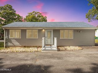 607 S Riverside Dr, Neptune, NJ 07753