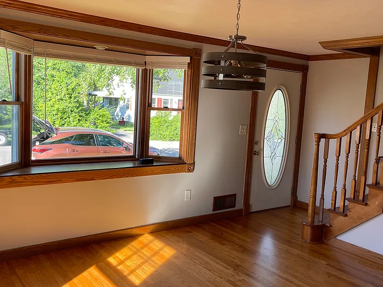 9 Maplewood Ave — Photo 9