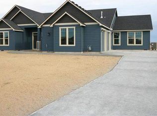 5619 Santa Fe Dr, Pasco, WA 99301