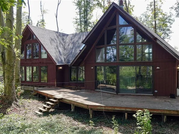 6226 Mayburn Barclay Rd, Kinsman, OH 44428