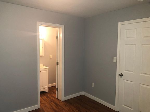 3rd image of 3707 Bowden St