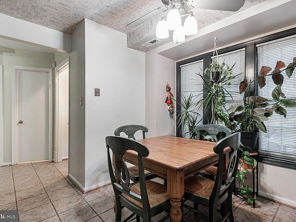 5th image of 5308 Anchor Ct