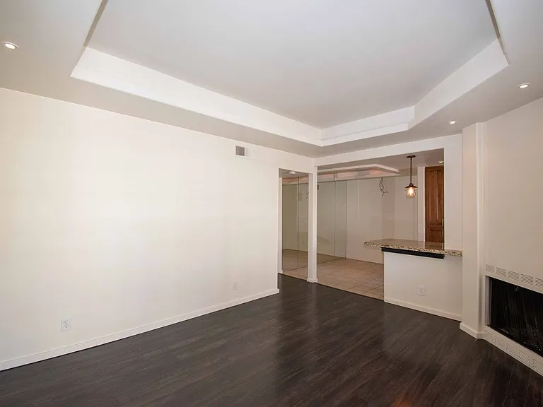 3744 Pershing Ave #4 — Photo 14