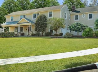 119 Field Crest Rd, New Canaan, CT 06840