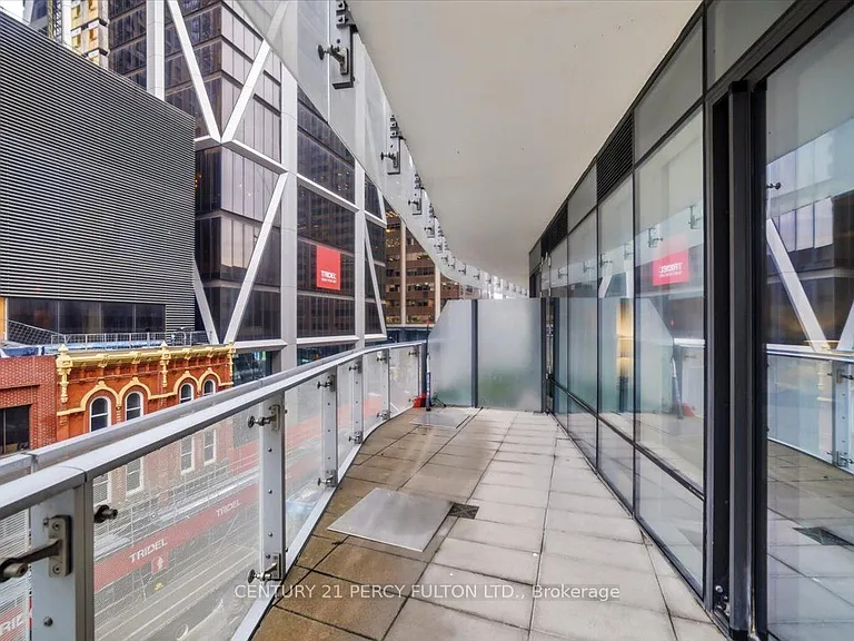1 Bloor St E #313 — Photo 25