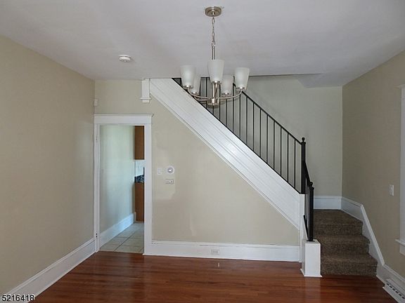 4th image of 265 Hudson St