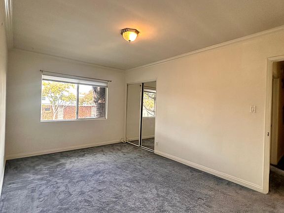 5th image of 12216 1/2 Washington Pl