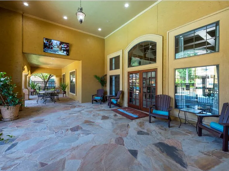 Estancia Patio Sitting Area