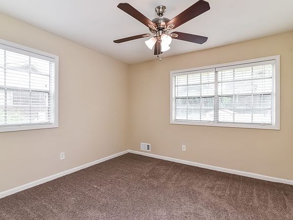 3rd image of 4220 Jeri Lynn Ct