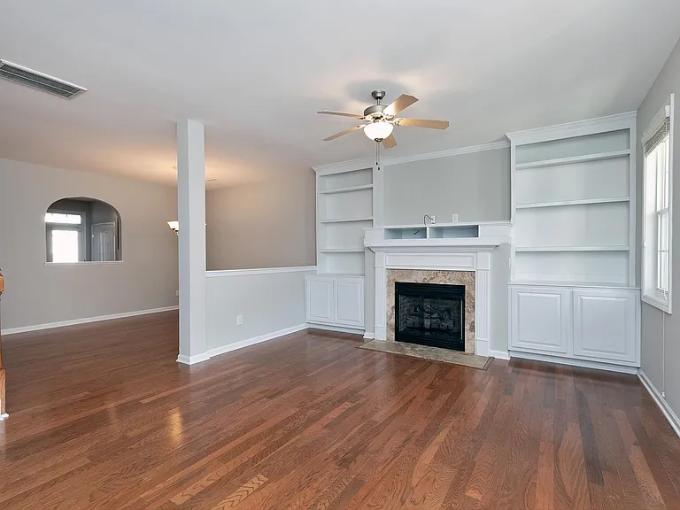 514 Dragby Ln — Photo 6
