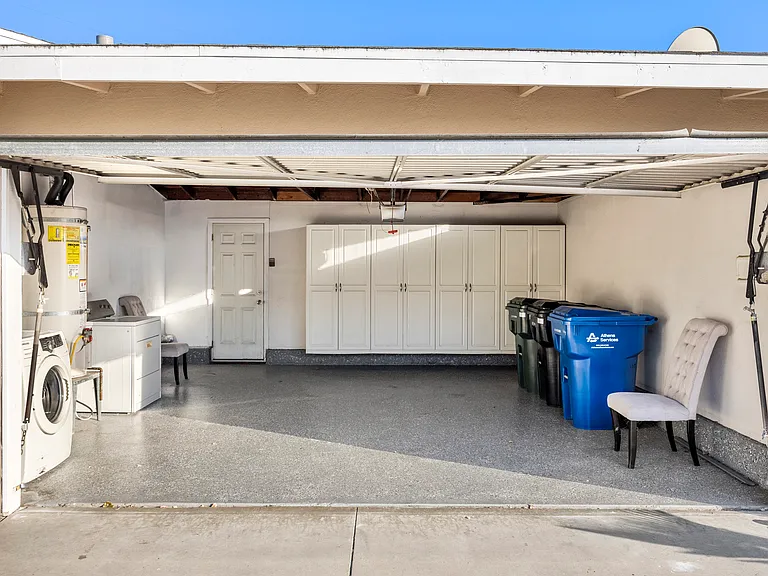 1019 W Pine St — Photo 31