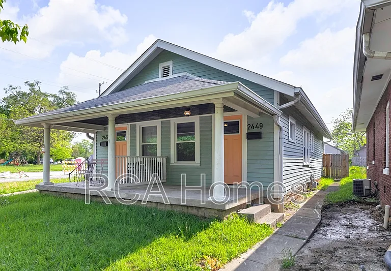 2449 Wheeler St — Photo 1