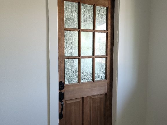 3rd image of 202 N Avenue 52 APT 4