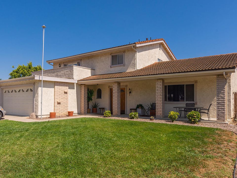 1st image of 598 Calle Higuera