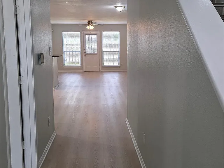 4121 Mallow St #B — Photo 2