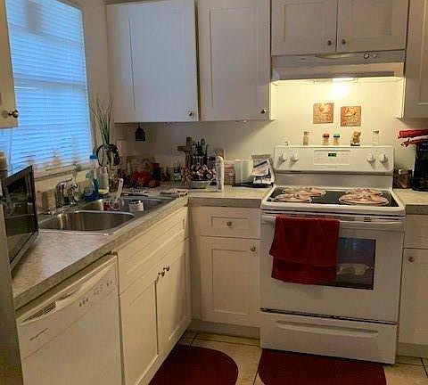 2nd image of 4203 SW 7th Pl