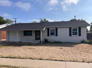 2001 Grinnell Dr, Perryton, TX 79070