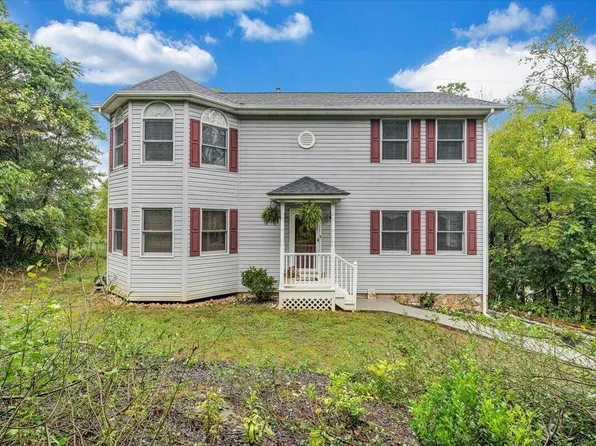 99 Mallard Dr, Cloverdale, VA 24077