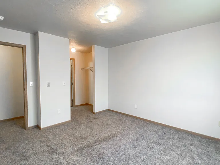 Amber Fields Apartments — Photo 6