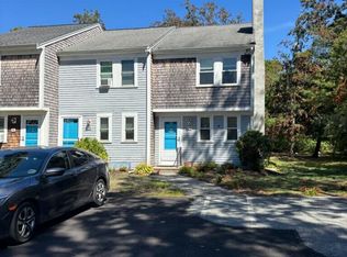 300 Falmouth Rd APT 7E, Mashpee, MA 02649