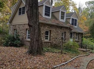 21 Loescher Ln, Spring Valley, NY 10977