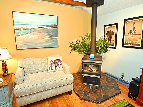 5th image of 6025 N Hyacinth Ln