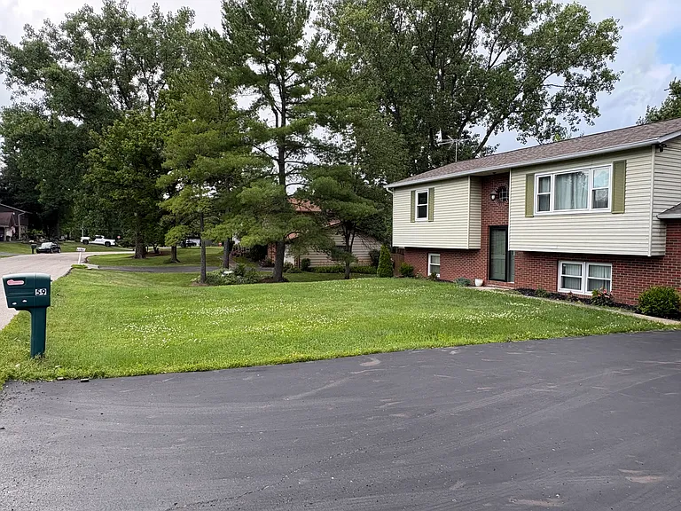 59 Aster Ct SW — Photo 2