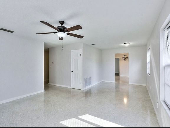 2nd image of 1815 Biscayne Ave
