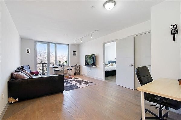 1st image of 812 Myrtle Ave #5C