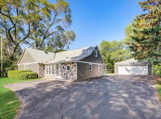 943 S Emmertsen Rd, Racine, WI 53406