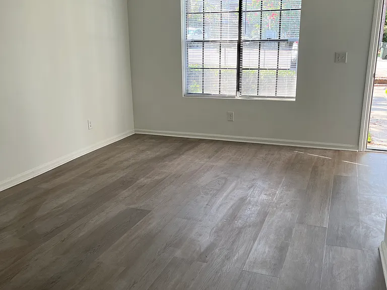 100 Timber Ln #A-B — Photo 5