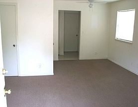 4th image of 168 NE 12th St