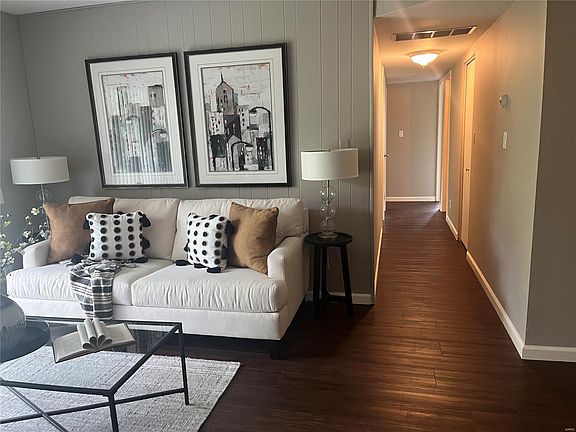 5th image of 10073 Bunker Hill Dr APT C