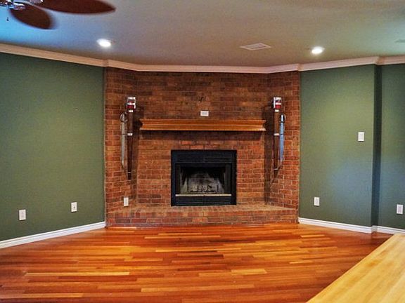 4th image of 171 Lakeshore Dr