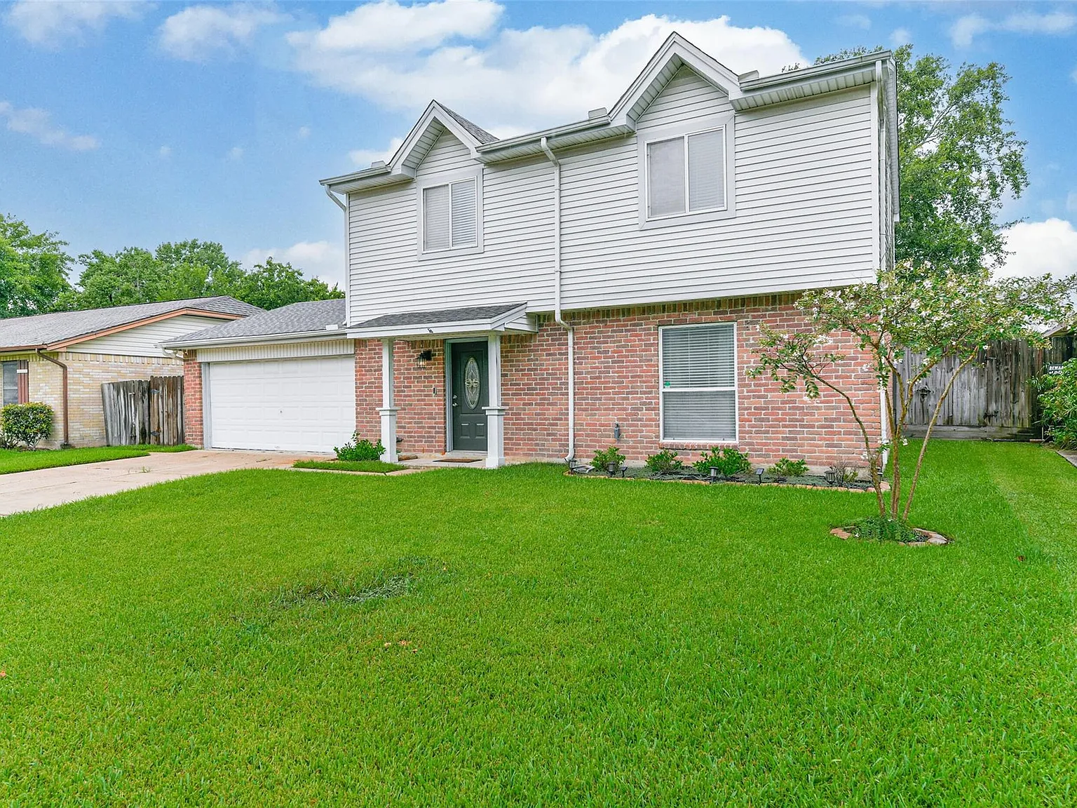3 bed, 2.5 bath, 1500 sqft, $2,195 — Photo 3
