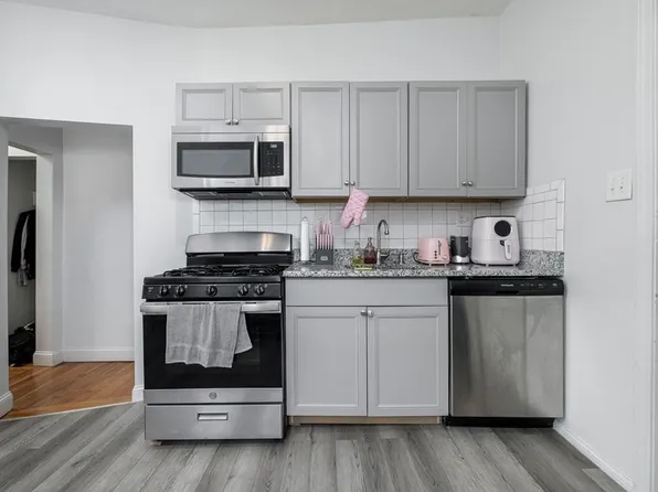 20 Cottage St #3R, Everett, MA 02149