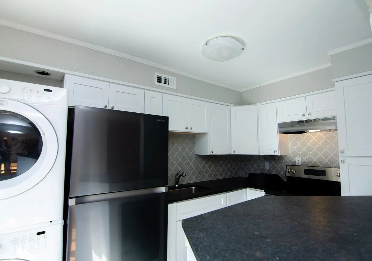 Great Sylvan Park neighborhood! — Photo 3