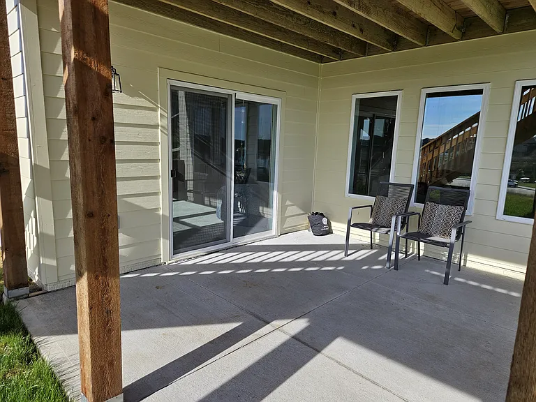 10319 S 109th St — Photo 36