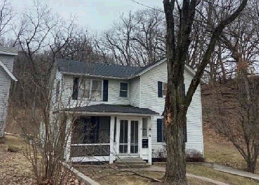 2nd image of 4 Hill St