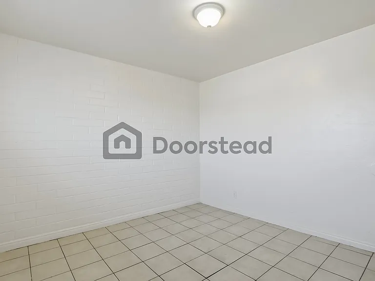 4026 Logan Ave — Photo 15